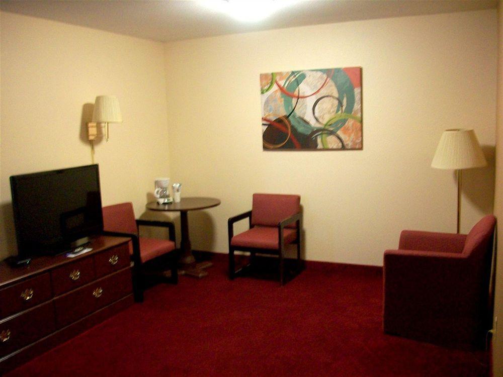Quality Inn & Suites Brandenburg - Fort Knox Kültér fotó