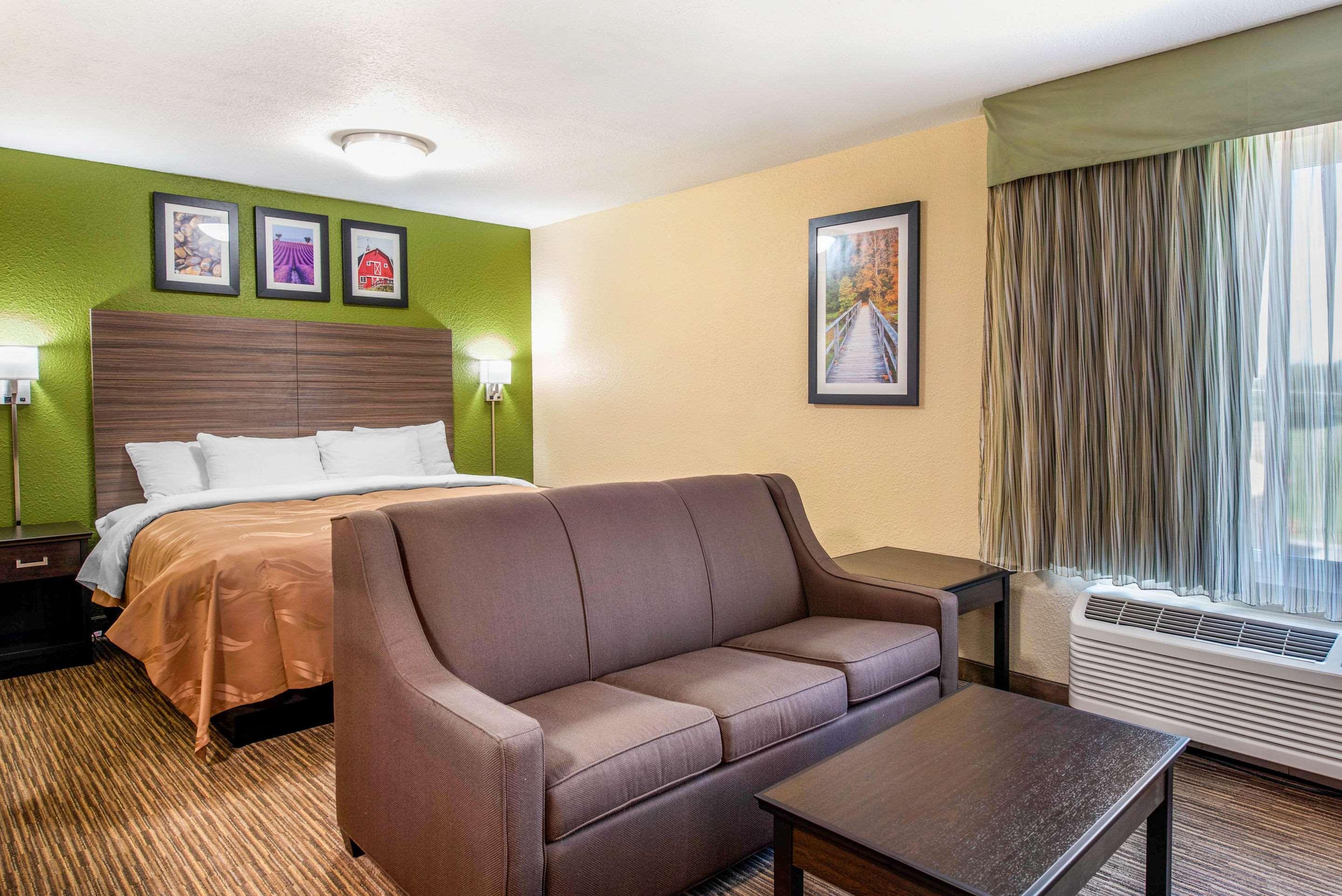 Quality Inn & Suites Brandenburg - Fort Knox Kültér fotó