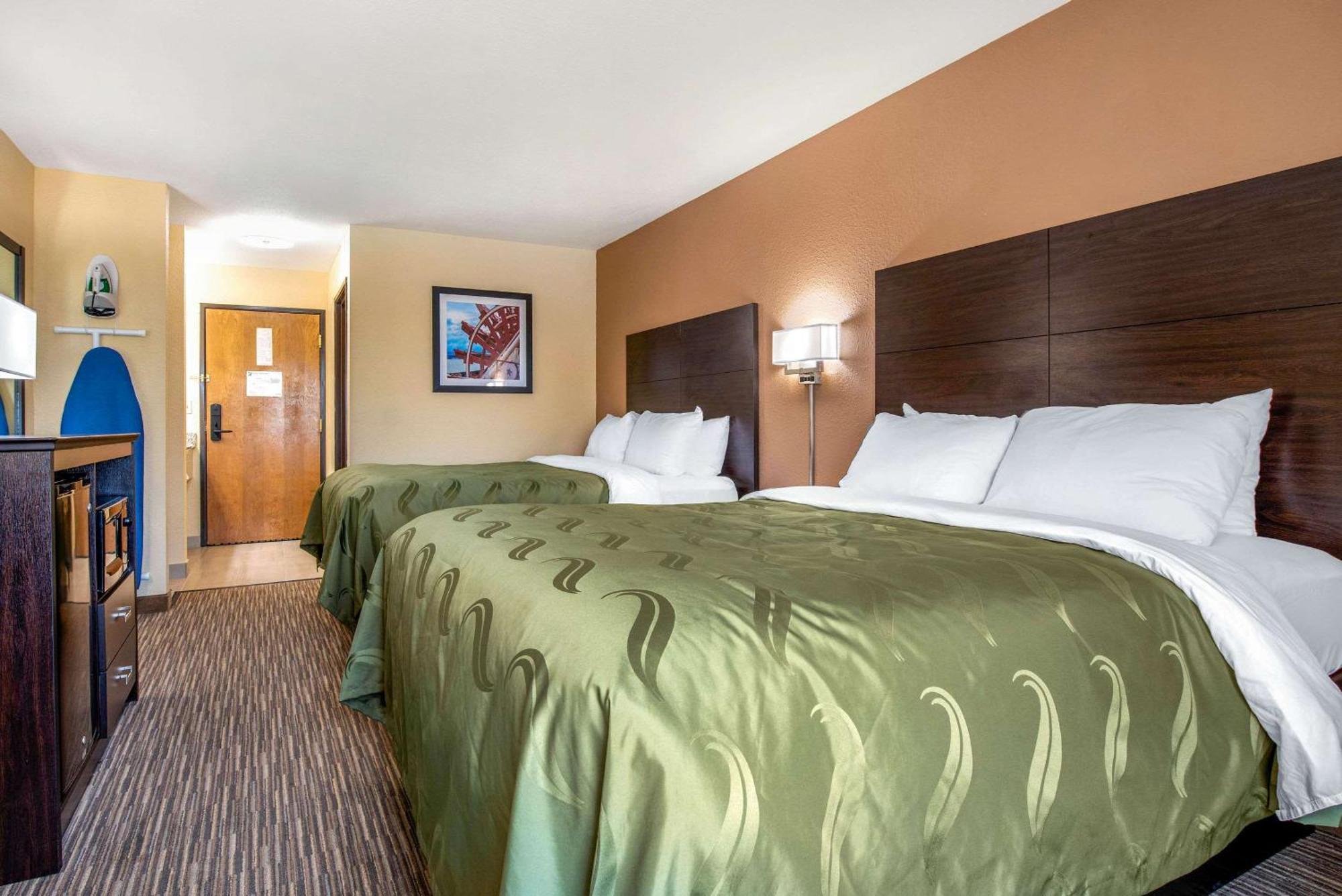 Quality Inn & Suites Brandenburg - Fort Knox Kültér fotó