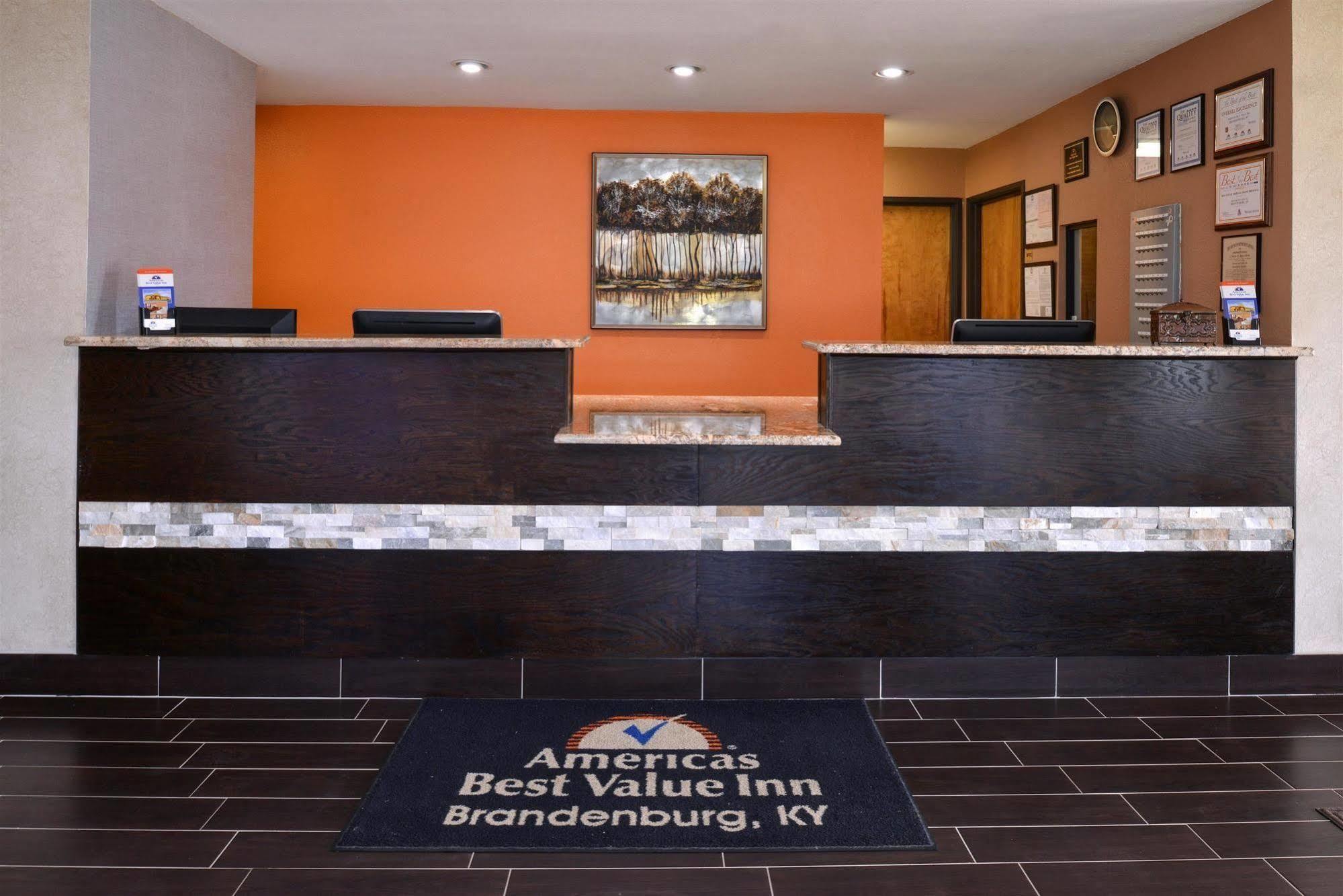Quality Inn & Suites Brandenburg - Fort Knox Kültér fotó